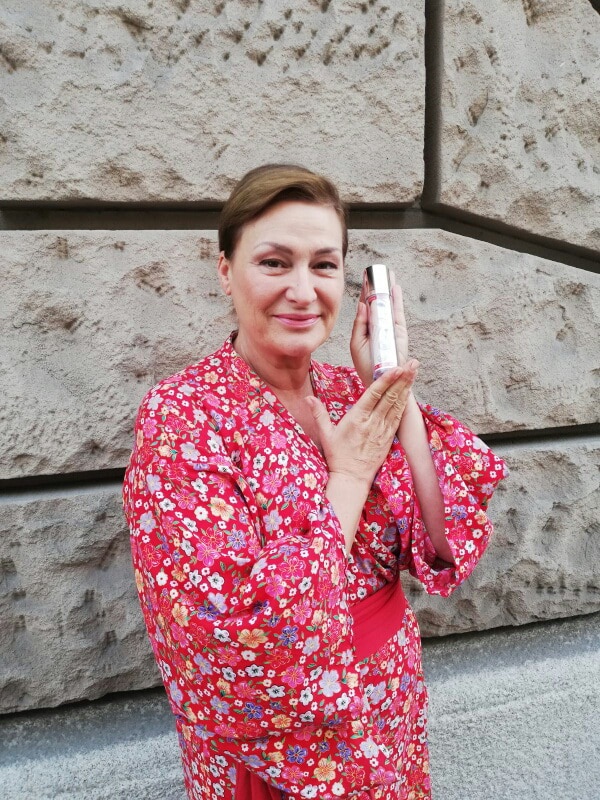 Andreja Schneider empfielt die Seidenhaar Berlin Hyaluron Lift Gesichtspflege