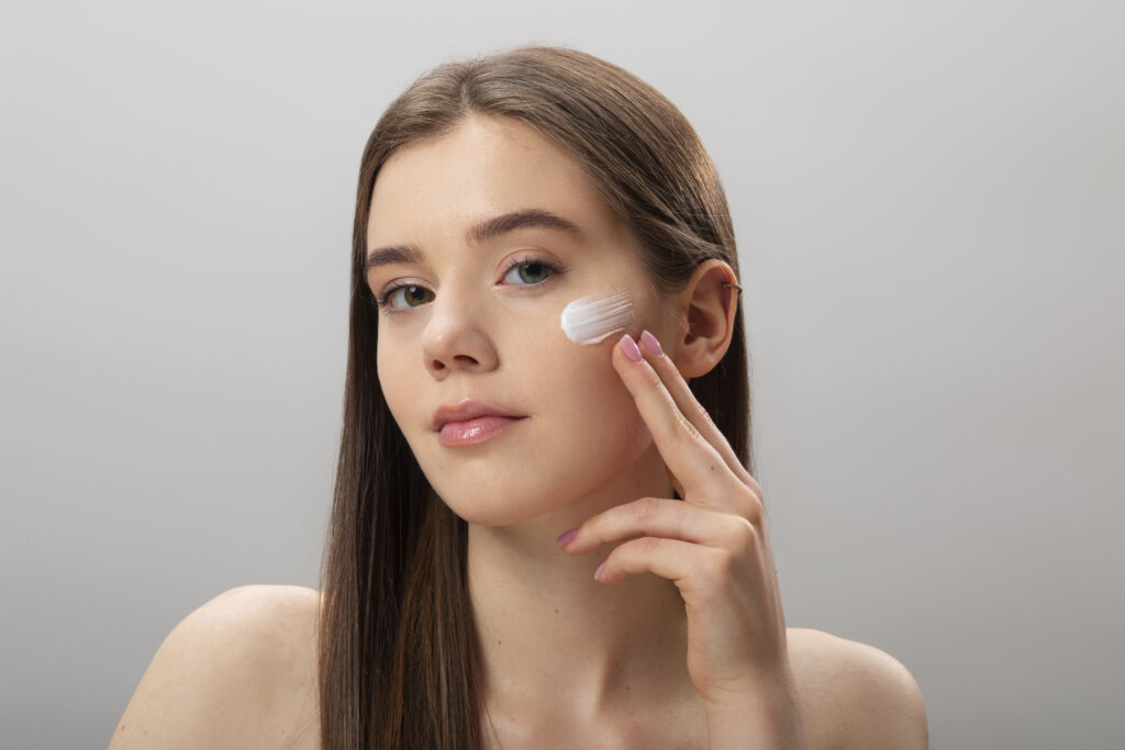 Welche Creme hilft wirklich gegen Falten? 1